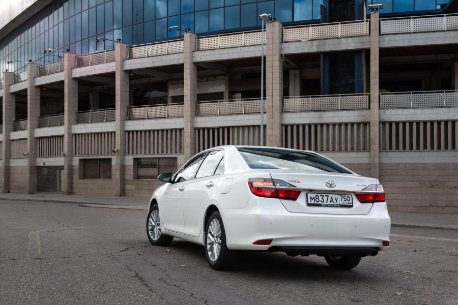  Toyota Camry 2014 года  (CIS) (фото 5 из 41)